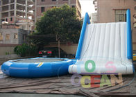 Esportes que infláveis brancos/azuis do CE os jogos contratam Bouncy Waterproof para a associação
